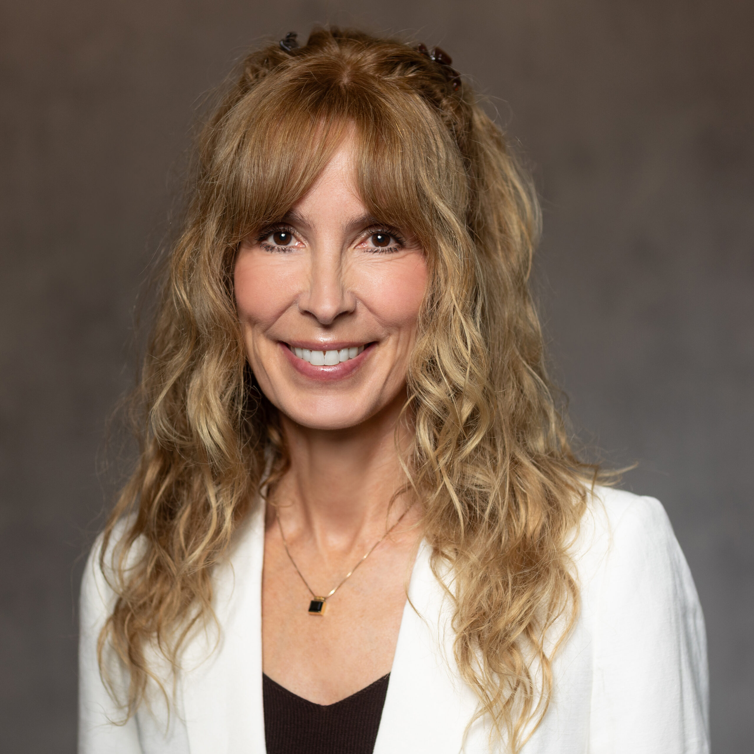 Dr. med. Peggy John