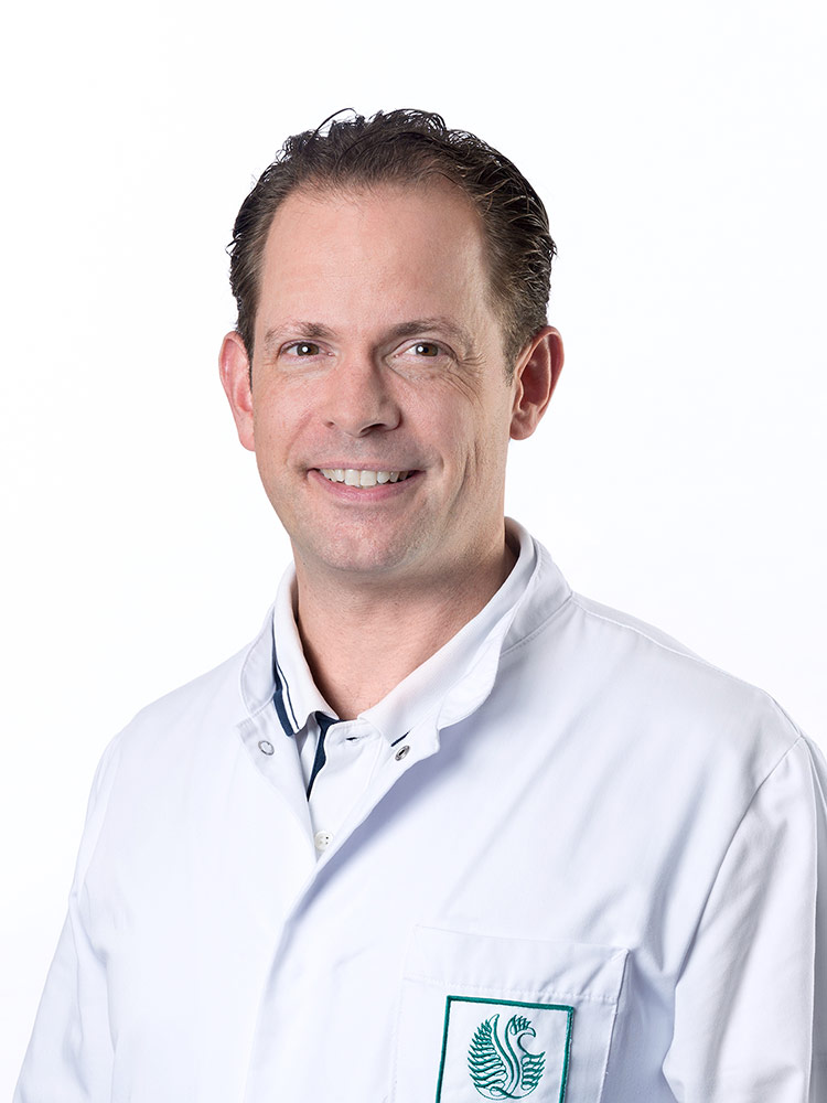 Dr. med. Tobias Schmook Dr. med. Tobias Schmook